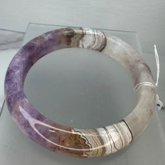 Amethyst Agate Hard Bangle - 60.7mm - Picture 9 of 10